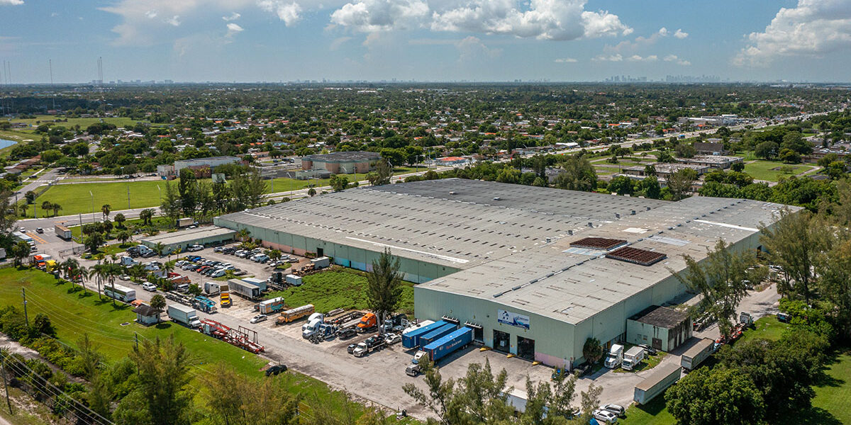 The Advantages of Using 3PL Warehousing Service Providers for Your